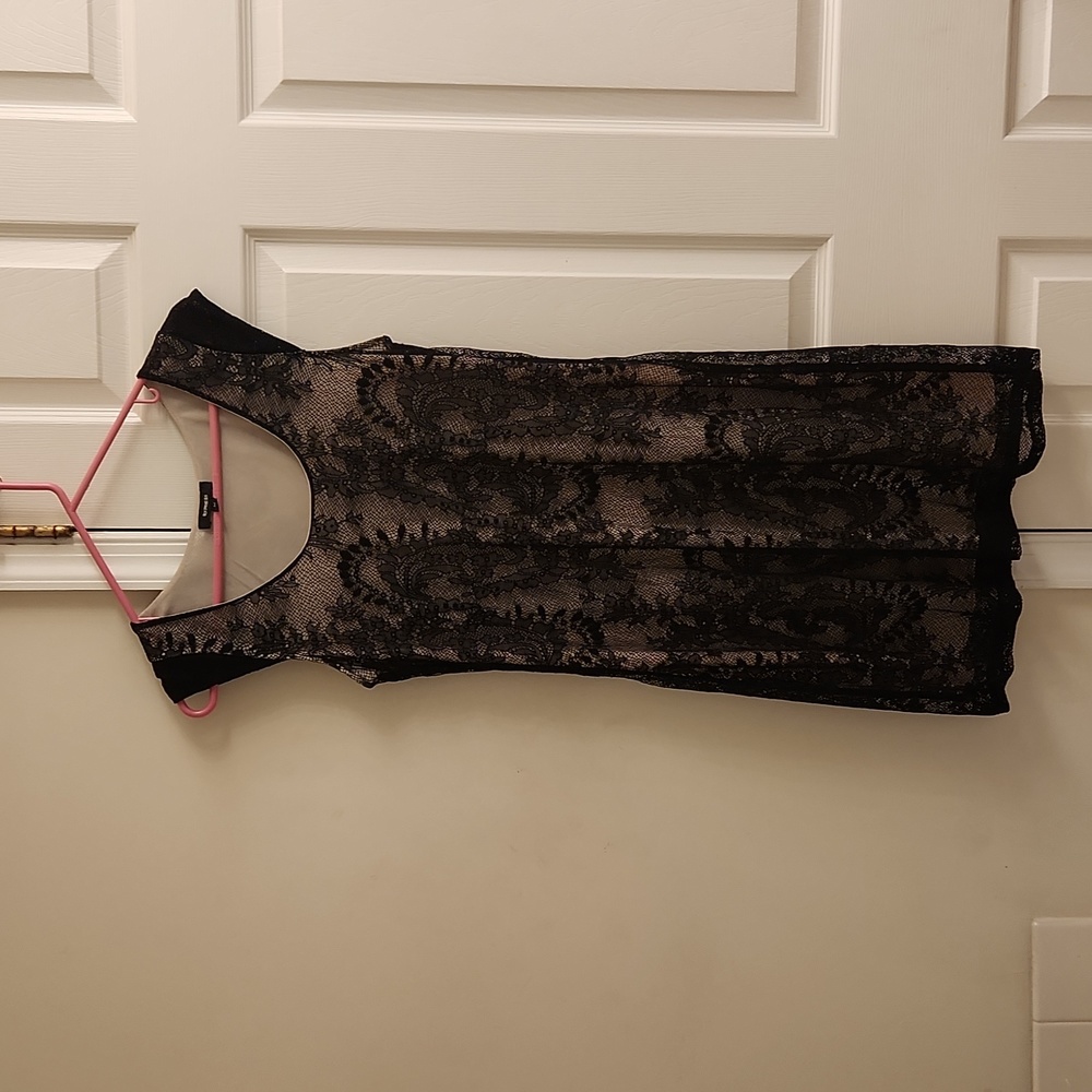 Black lace mini dress cap sleeve